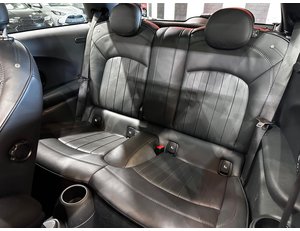 
										MINI MINI COOPER SE full									