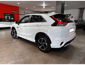 
										MITSUBISHI ECLIPSE CROSS 2.4 PHEV KAITEKI+ AUTO 4WD full									