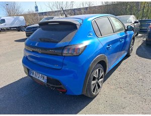 
										PEUGEOT E-208 ELECTRICO GT full									