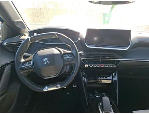 
										PEUGEOT E-208 ELECTRICO GT full									