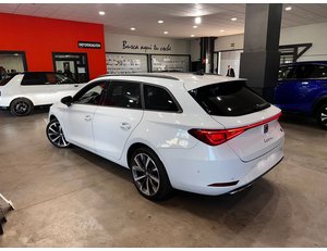 
										SEAT LEON 1.4 E-HYBRID DSG-6 S&S FR full									