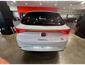 
										SEAT LEON 1.4 E-HYBRID DSG-6 S&S FR full									