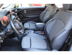
										MINI MINI COOPER SE full									