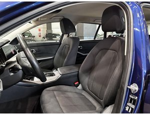 
										BMW SERIE 3 318D TOURING full									