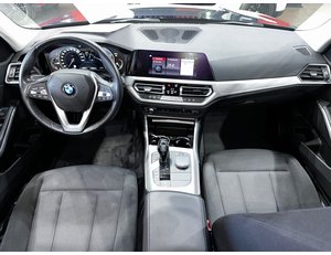 
										BMW SERIE 3 318D TOURING full									