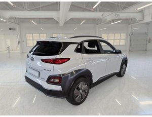 
										HYUNDAI KONA 100KW EV KLASS full									