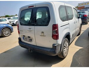 
										PEUGEOT RIFTER 1.5HDI 100CV ACTIVE STANDARD full									
