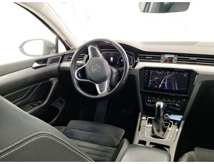 
										VOLKSWAGEN PASSAT VARIANT GTE 1.4 TSI E-POWER 115KW + 85KW full									