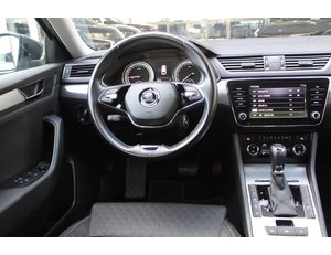 
										SKODA SUPERB COMBI STYLE 1.4 TSI IV P-HEV DSG full									