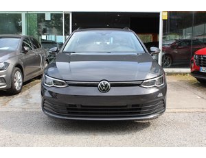 
										VOLKSWAGEN GOLF LIFE 1.0 ETSI 81KW (110CV) DSG full									