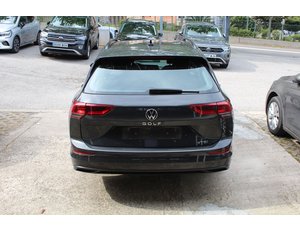 
										VOLKSWAGEN GOLF LIFE 1.0 ETSI 81KW (110CV) DSG full									
