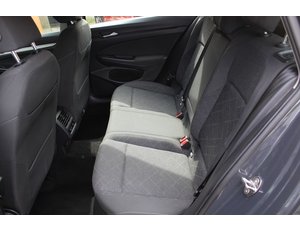
										VOLKSWAGEN GOLF LIFE 1.0 ETSI 81KW (110CV) DSG full									