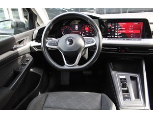 
										VOLKSWAGEN GOLF LIFE 1.0 ETSI 81KW (110CV) DSG full									