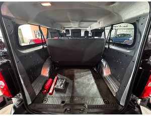 
										CITROEN JUMPY 1.5BLUEHDI 120CV COMBI XL full									