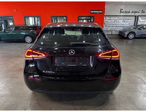 
										MERCEDES BENZ CLASE A MERCEDES A 250 E full									