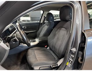 
										BMW SERIE 3 330E full									
