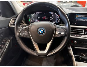 
										BMW SERIE 3 330E full									