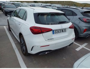 
										MERCEDES BENZ CLASE A MERCEDES A 250 E full									