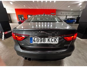 
										JAGUAR XF 2.0D 180PS PURE full									