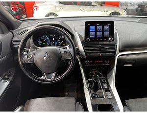 
										MITSUBISHI ECLIPSE CROSS 2.4 PHEV KAITEKI AUTO 4WD full									