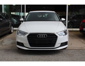 
										AUDI A3 1.5 TFSI 110KW (150CV) COD EVO full									