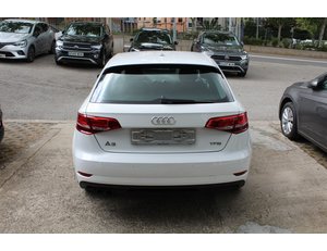 
										AUDI A3 1.5 TFSI 110KW (150CV) COD EVO full									