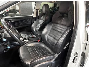 
										MG EHS 1.5T-GDI PHEV LUXURY full									
