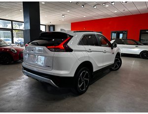 
										MITSUBISHI ECLIPSE CROSS PHEV KAITEKI+ 4WD full									