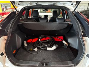 
										MITSUBISHI ECLIPSE CROSS PHEV KAITEKI+ 4WD full									