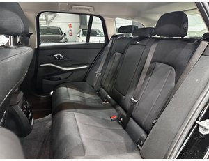 
										BMW SERIE 3 320E full									