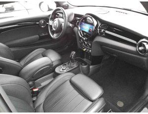 
										MINI MINI COOPER SE full									