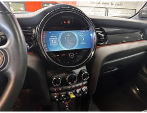 
										MINI MINI COOPER SE full									