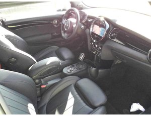 
										MINI MINI COOPER SE full									