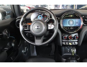 
										MINI MINI COOPER SE full									