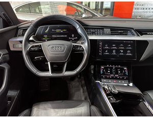 
										AUDI E-TRON ADVANCED 55 QUATTRO full									