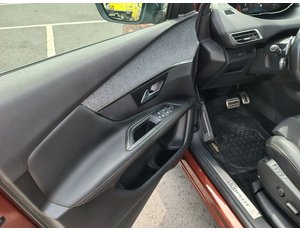 
										PEUGEOT 3008 PURETECH 132KW (180CV) EAT8 GT LINE full									
