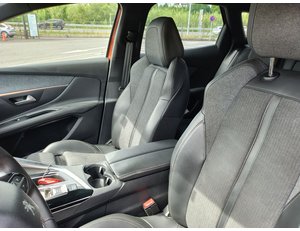 
										PEUGEOT 3008 PURETECH 132KW (180CV) EAT8 GT LINE full									