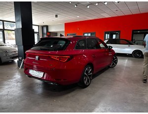 
										SEAT LEON 1.5 ETSI 110KW DSG-7 S&S FR GO L full									