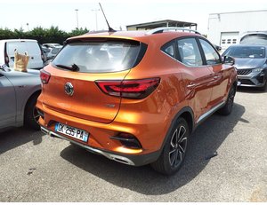 
										MG ZS 1.0T LUXURY full									