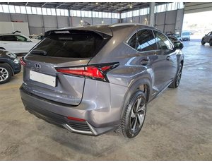 
										LEXUS NX 2.5 300H LUXURY 4WD full									