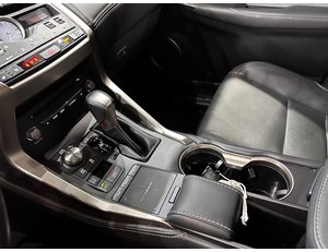 
										LEXUS NX 2.5 300H LUXURY 4WD full									