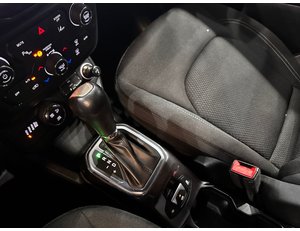 
										JEEP RENEGADE S 1.3 PHEV 177KW (240CV) AT AWD full									