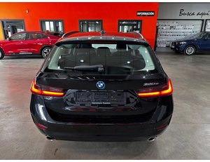 
										BMW SERIE 3 320E full									