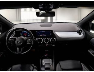 
										MERCEDES BENZ CLASE B MERCEDES B 250 E full									