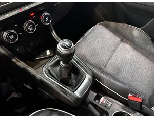 
										RENAULT CAPTUR INTENS TCE 74KW (100CV) full									