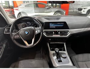
										BMW SERIE 3 330E XDRIVE TOURING full									
