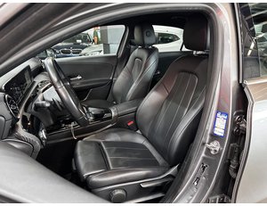
										MERCEDES BENZ CLASE A MERCEDES SEDAN A 250 E full									