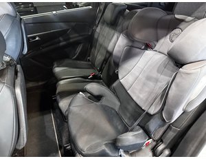
										PEUGEOT 5008 GT-LINE BLUEHDI 96KW (130CV) S&S EAT8 full									