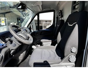 
										IVECO DAILY 2.3D 160CV ZF8 L2H2 full									