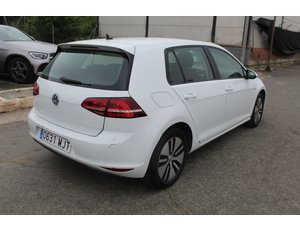 
										VOLKSWAGEN GOLF E-EPOWER 115CV full									